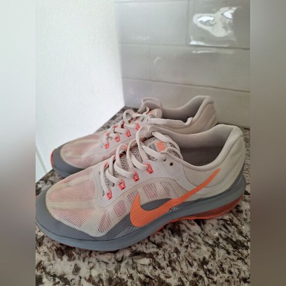 Nike Dynasty silver and coral size 9 - Picture 4 of 8